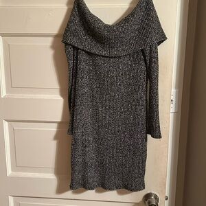 Forever 21 sweater dress 👗 size Large black/white, hits right above the knee